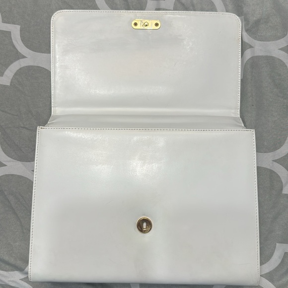 Go Away Sale - last day 👜VALENTINO GARAVANI VINTAGE -💯authentic no to offer - Picture 5 of 11